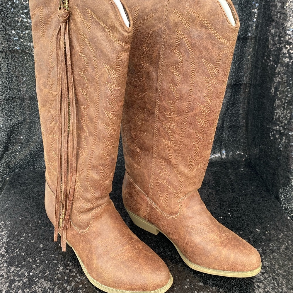 Women/Girl Cowboy Boot w/Classic Tassel by Trevor Brand